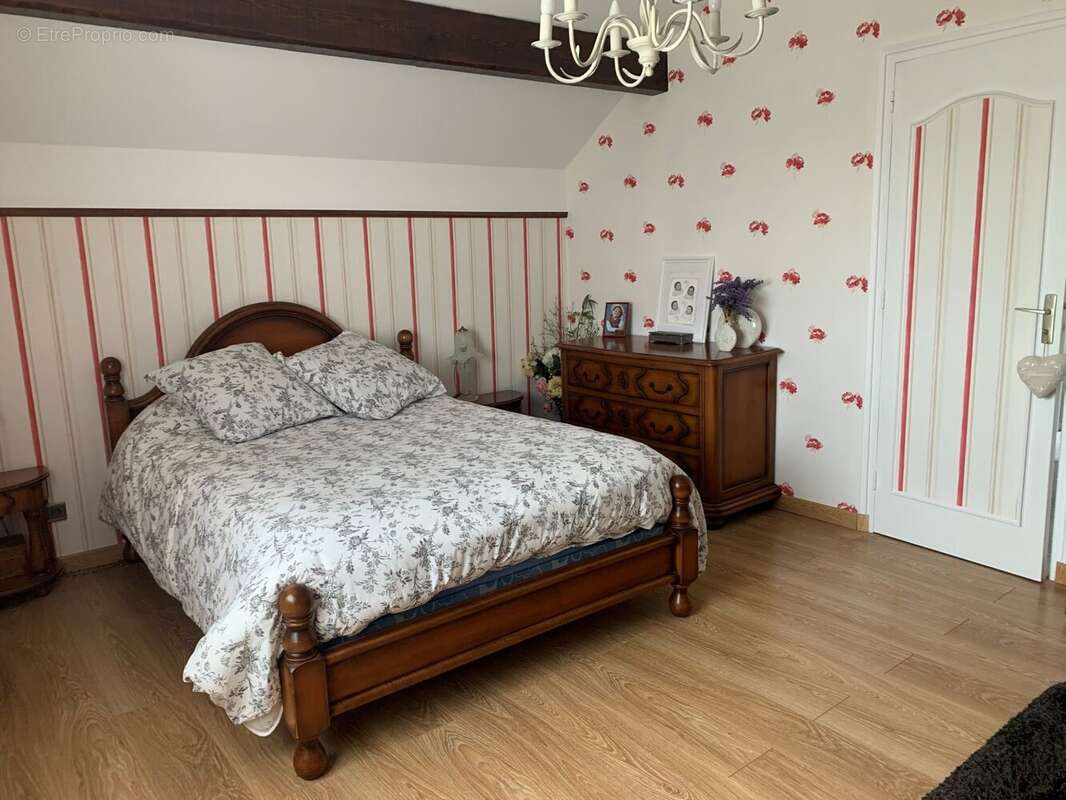 Maison à SAINT-JUST-SAINT-RAMBERT