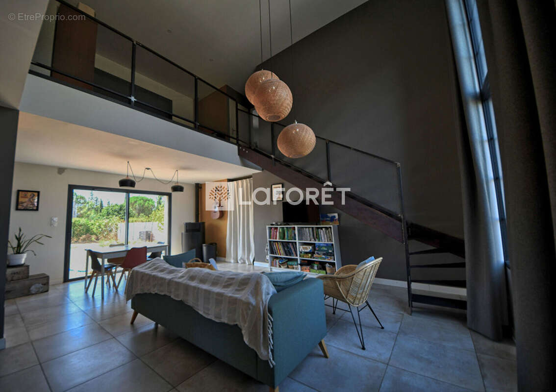 Jolie propriété contemporaine de 138 m² avec grange de caractère à vendre à Rabastens - photo 4