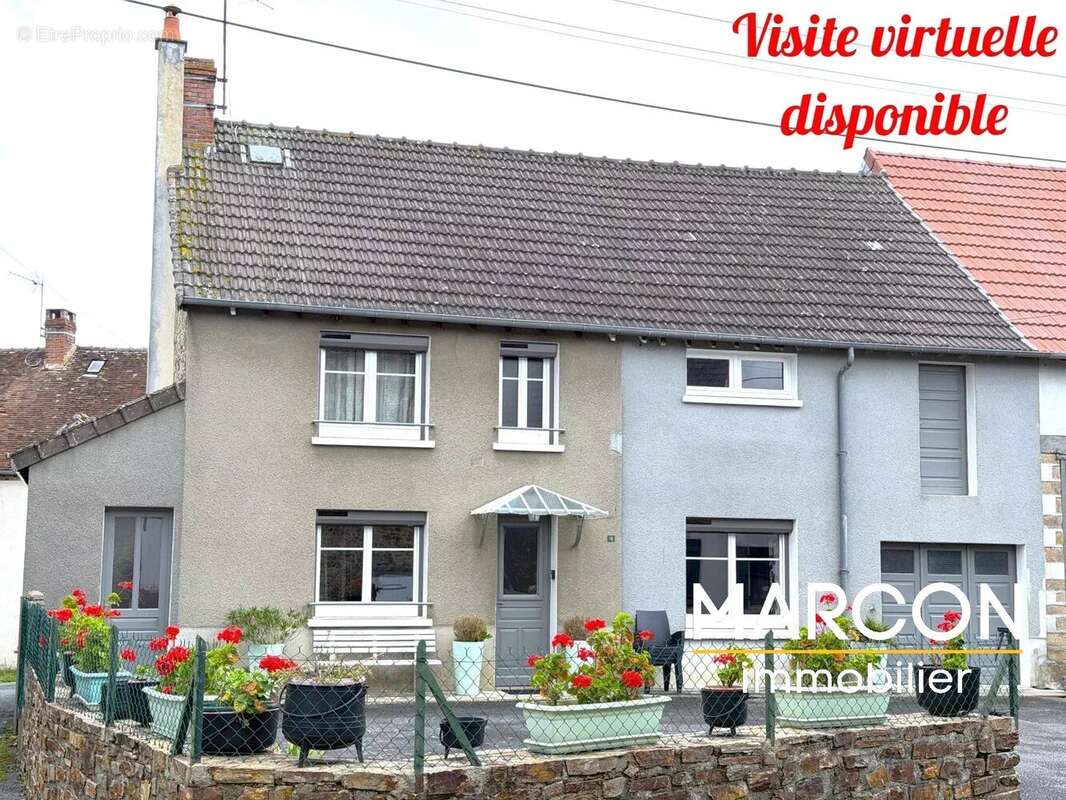 Maison à LE BOURG-D'HEM