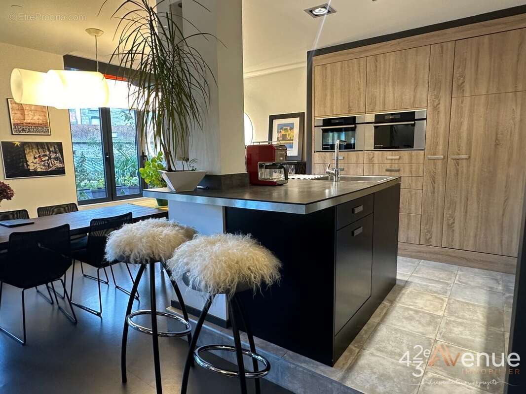 Appartement à SAINT-ETIENNE