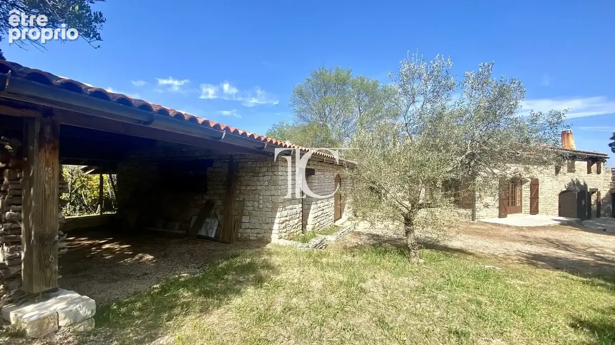 Maison à BARJAC