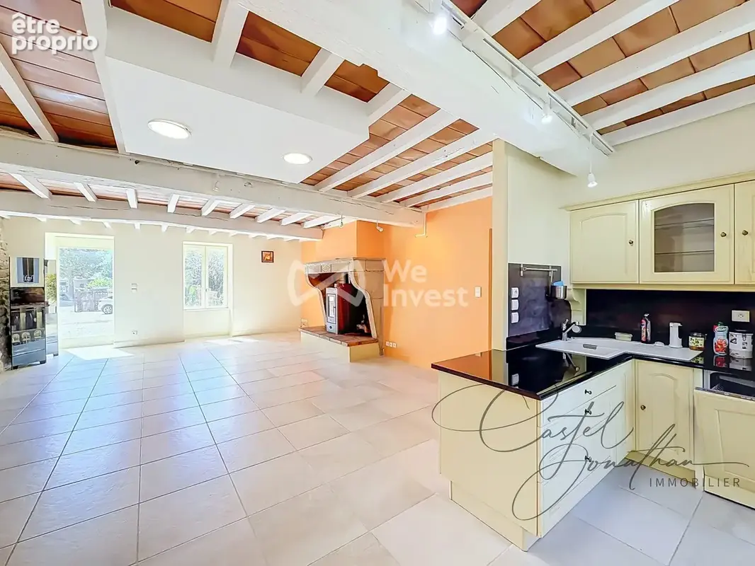 Maison 210 m² à Revel-Tourdan  - photo 3