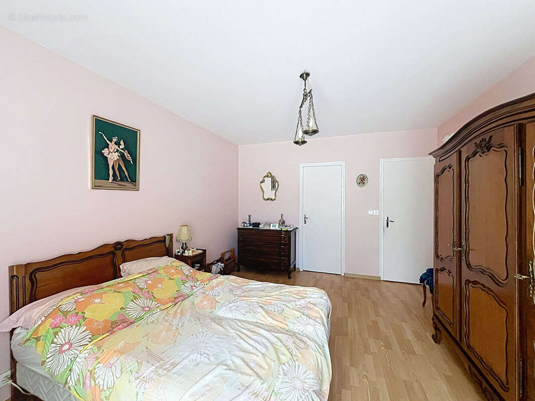 Maison Saint Cyr En Val 8 pièces avec grand jardin - photo 5