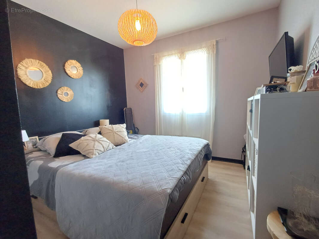 Maison à SAINT-CIERS-CHAMPAGNE