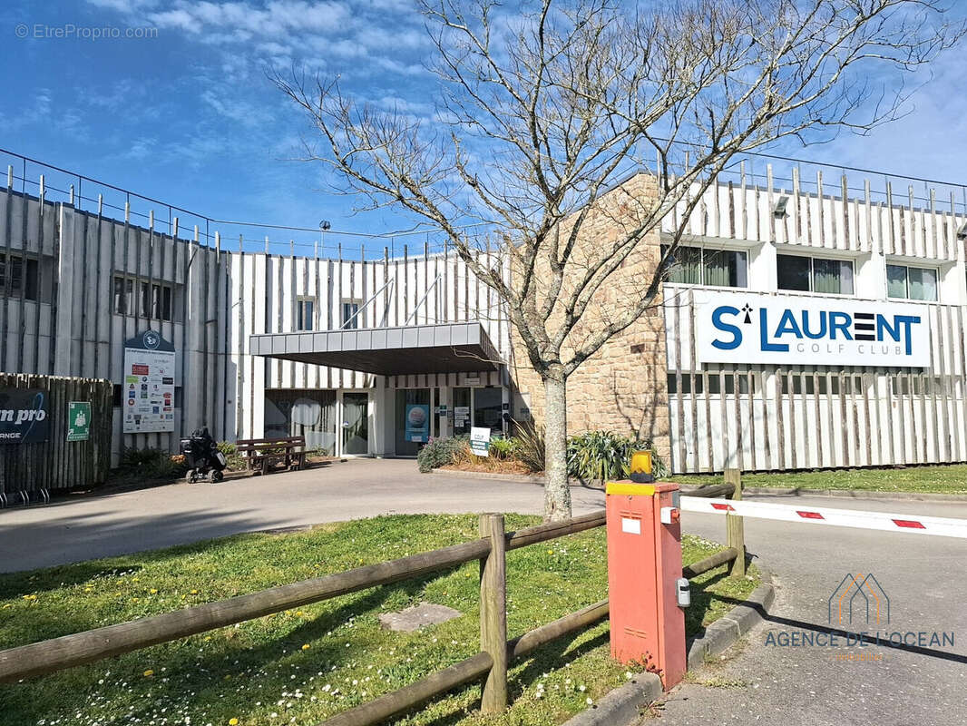 Maison à vendre à Ploemel - 890 m² avec piscine et jardin aménagé - photo 15
