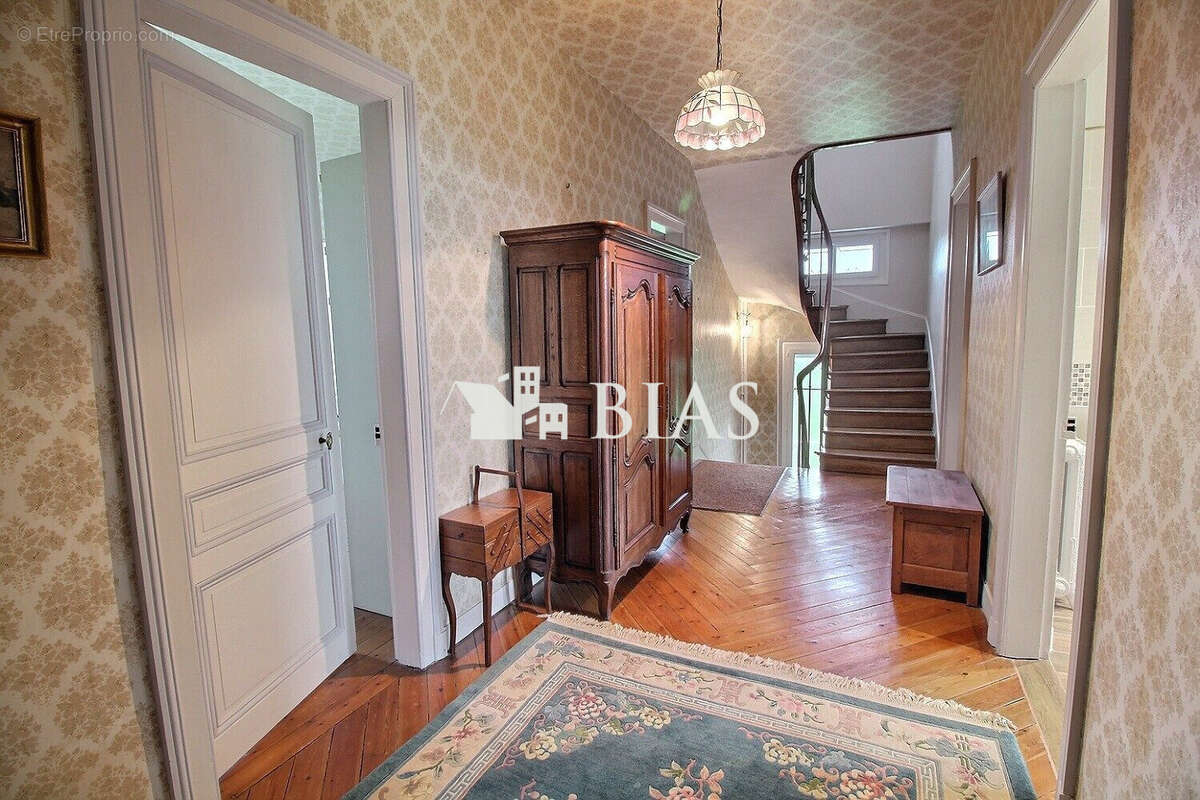 Maison à SAINT-GEORGES-DU-VIEVRE