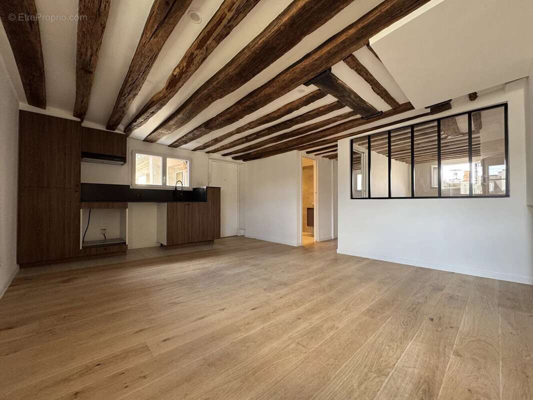 Appartement à PARIS-4E