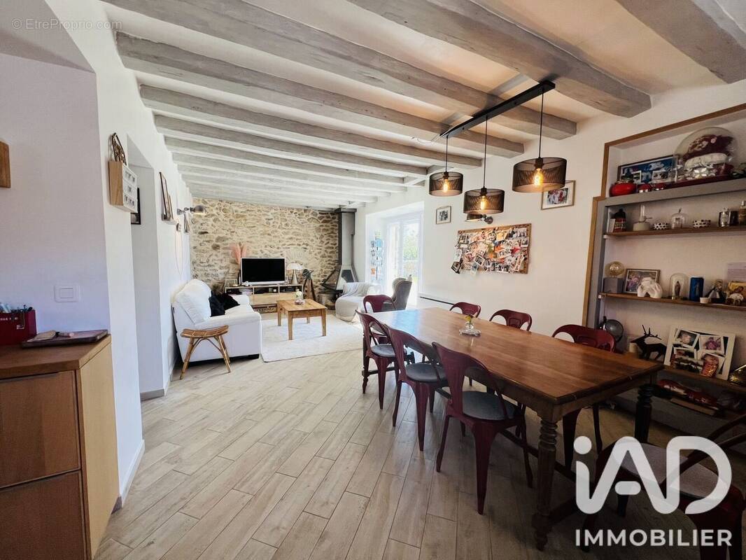 Photo 1 - Maison à CERNAY-LA-VILLE