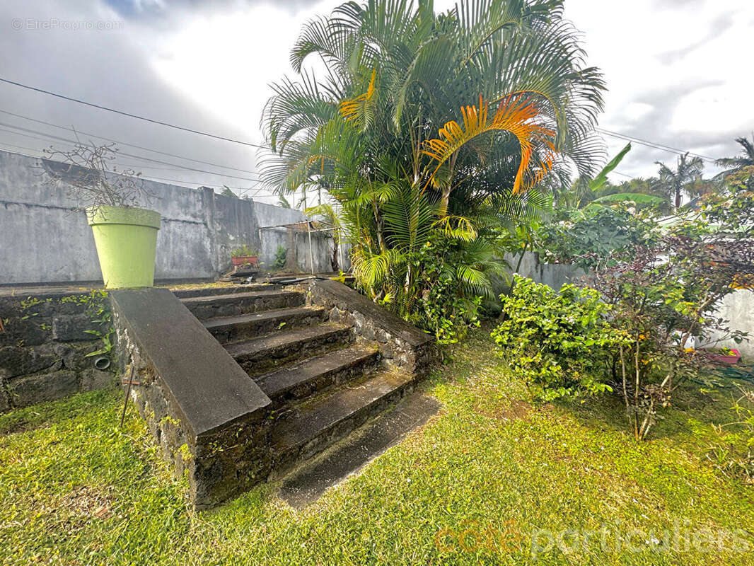 Maison à SAINT-PHILIPPE