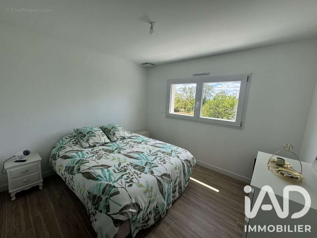 Maison 120 m² à Chaingy  - photo 6