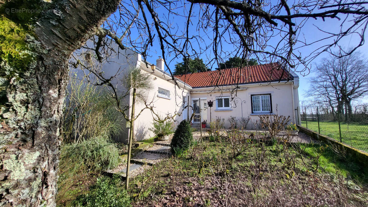 Maison à LE BIGNON