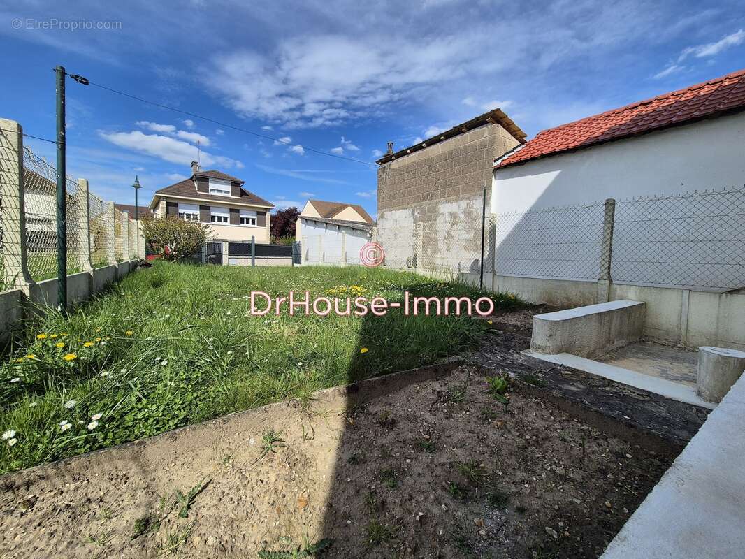 Maison à MANTES-LA-VILLE