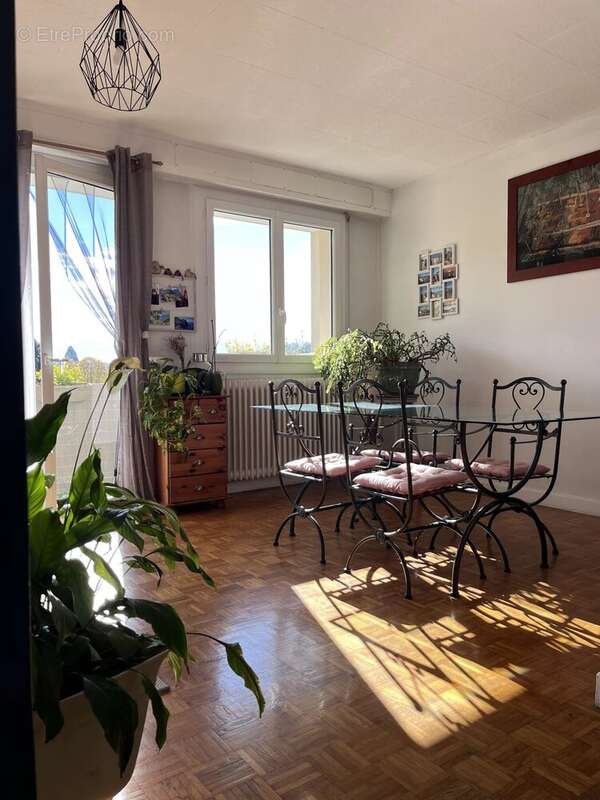 Appartement à AIX-LES-BAINS
