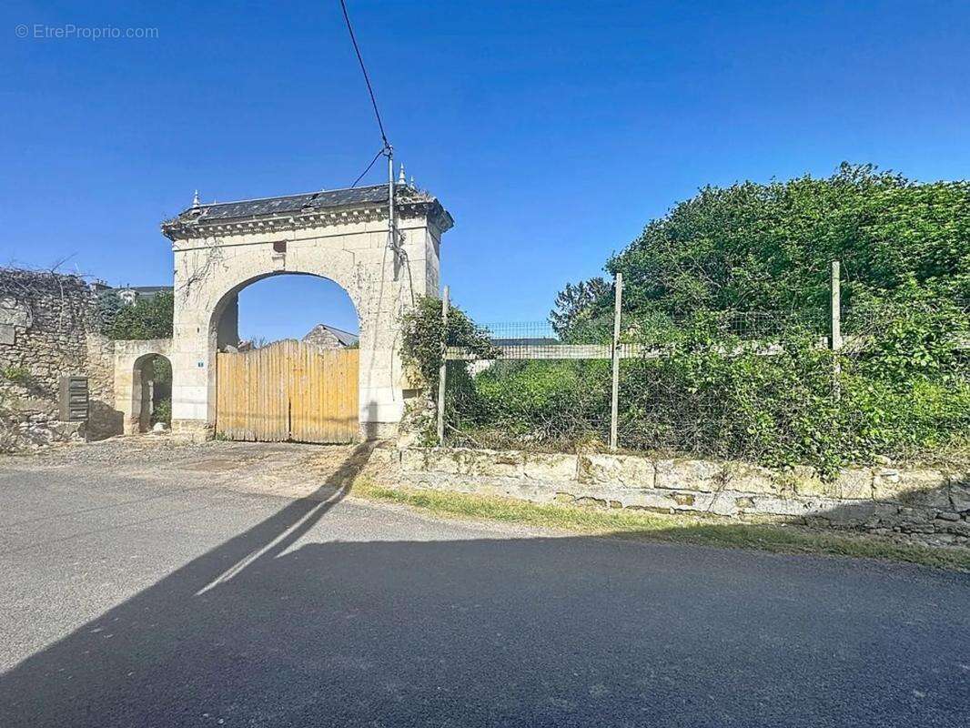 Maison à SAINT-MACAIRE-DU-BOIS