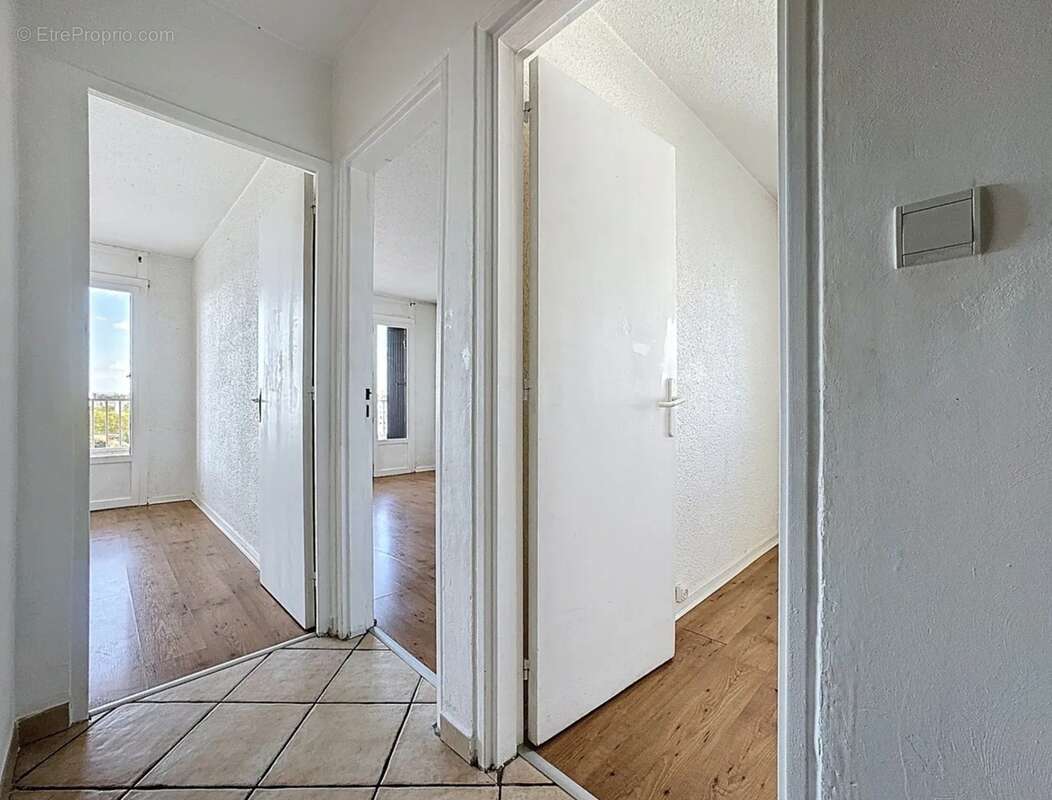 Appartement à vendre 4 pièces MONTPELLIER (34) avec parking - photo 8