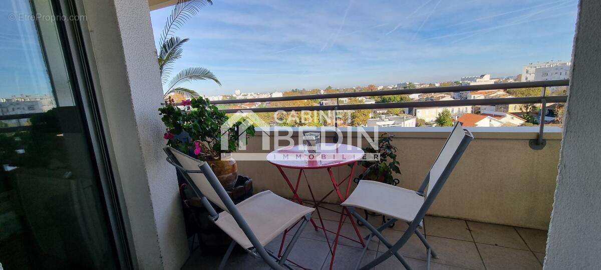 Appartement à BORDEAUX