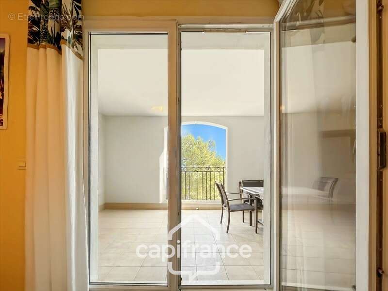 Appartement à MALLEMORT