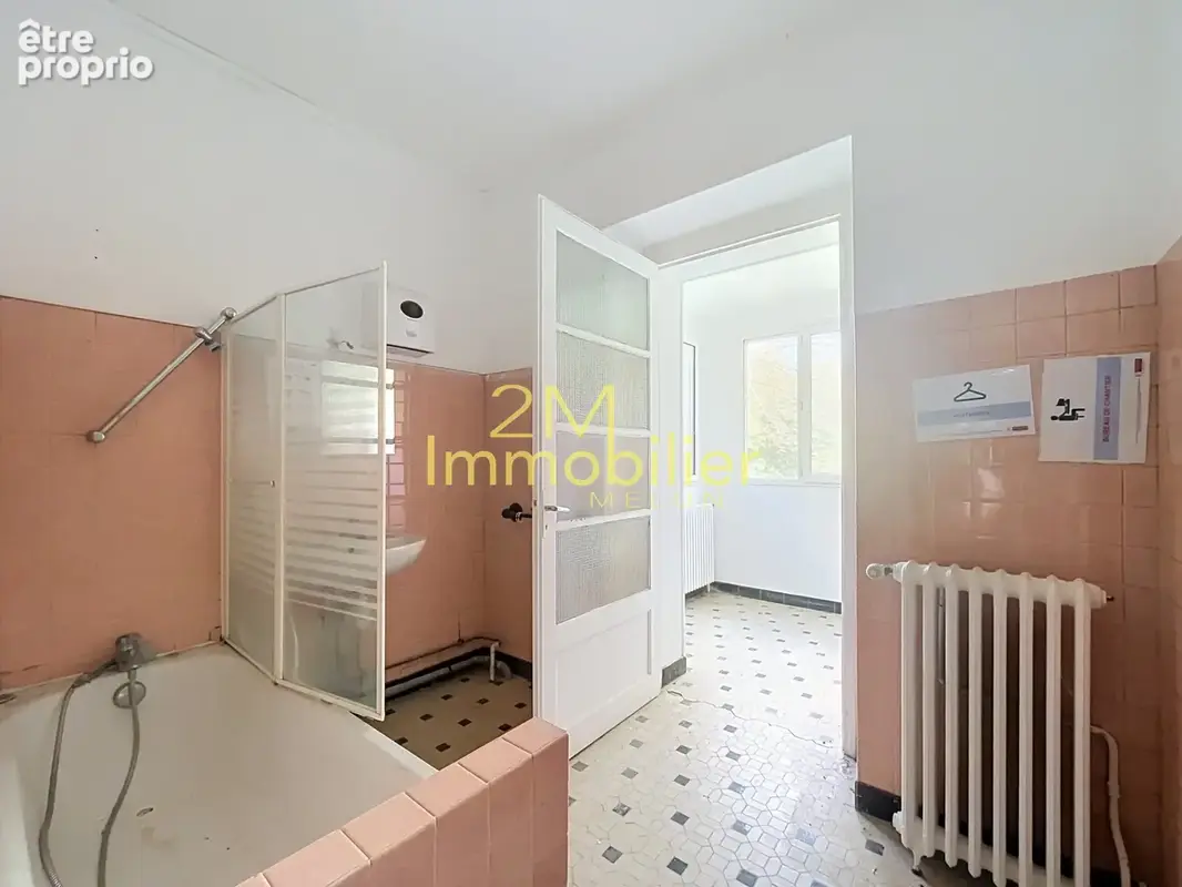 A vendre - maison a fort potentiel - photo 12