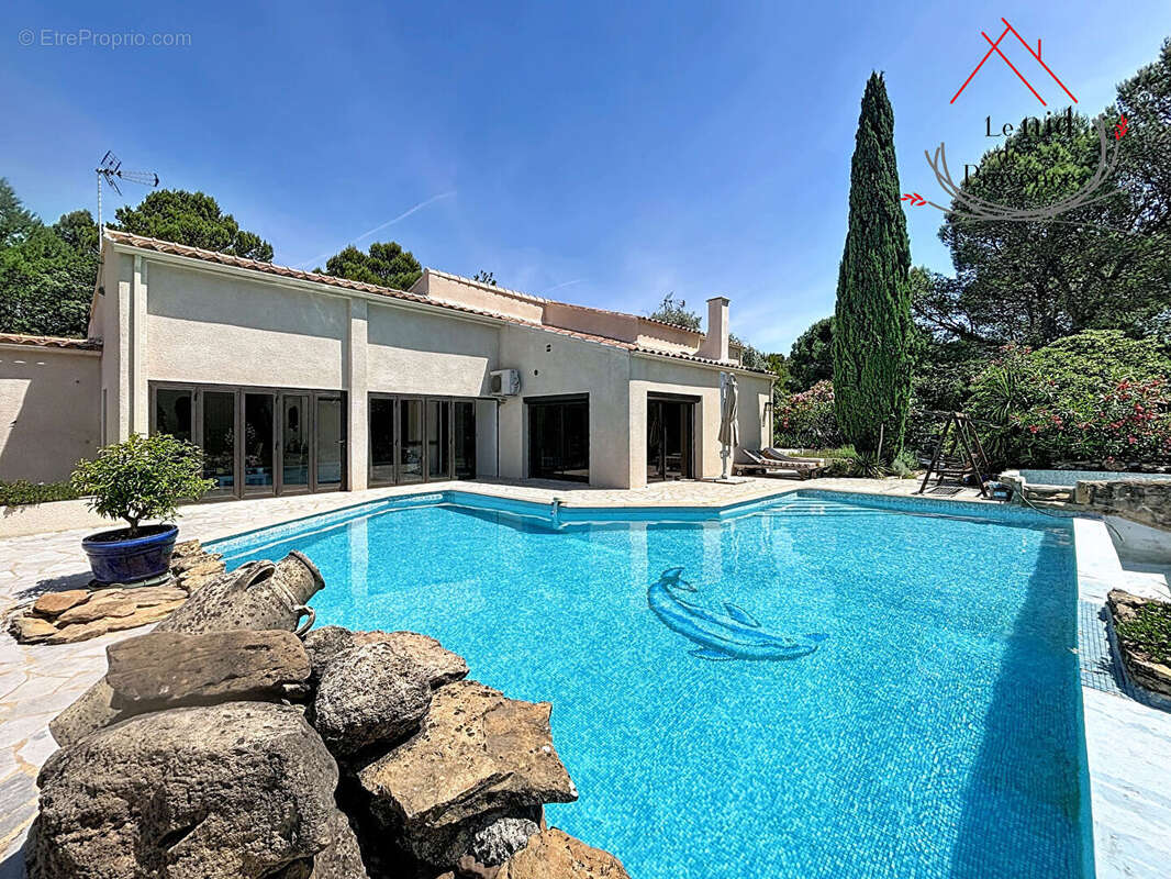 Maison à UCHAUX