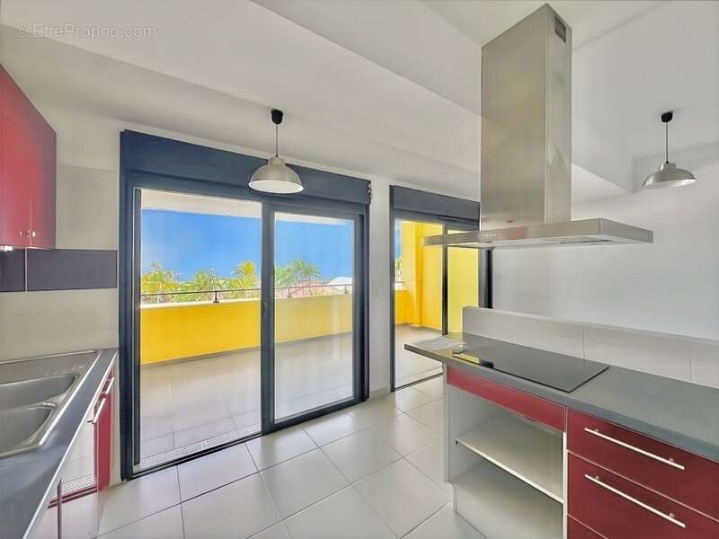 Appartement à SAINT-DENIS