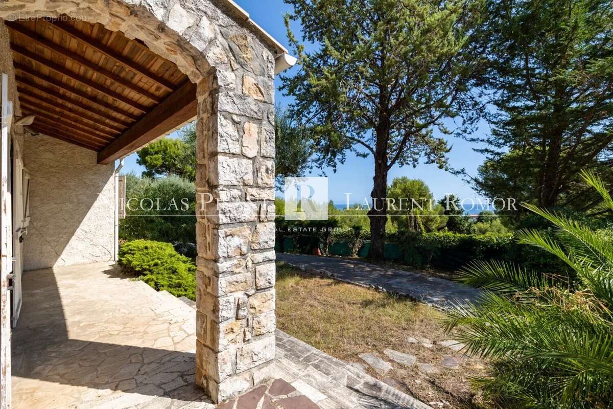 Maison à ROQUEBRUNE-CAP-MARTIN