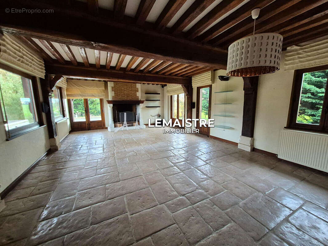 Maison à MONTIVILLIERS