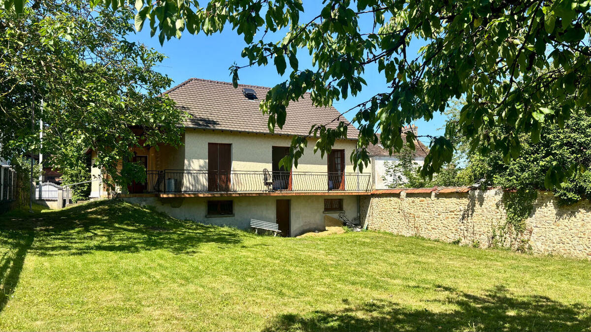 Maison à CORBEIL-ESSONNES