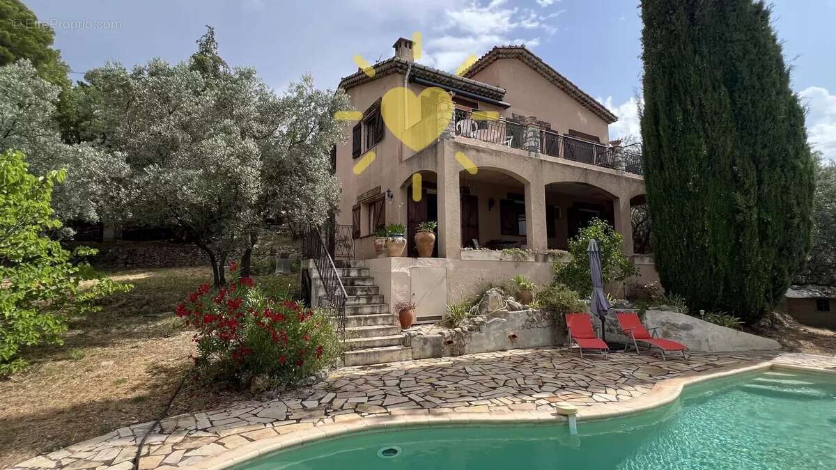 Maison à CLAVIERS