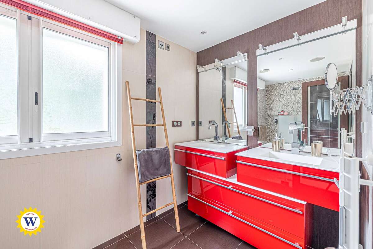 Maison à CAGNES-SUR-MER