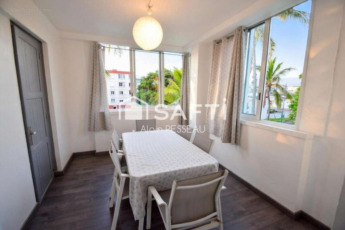 Photo 2 - Appartement à SAINT-PIERRE