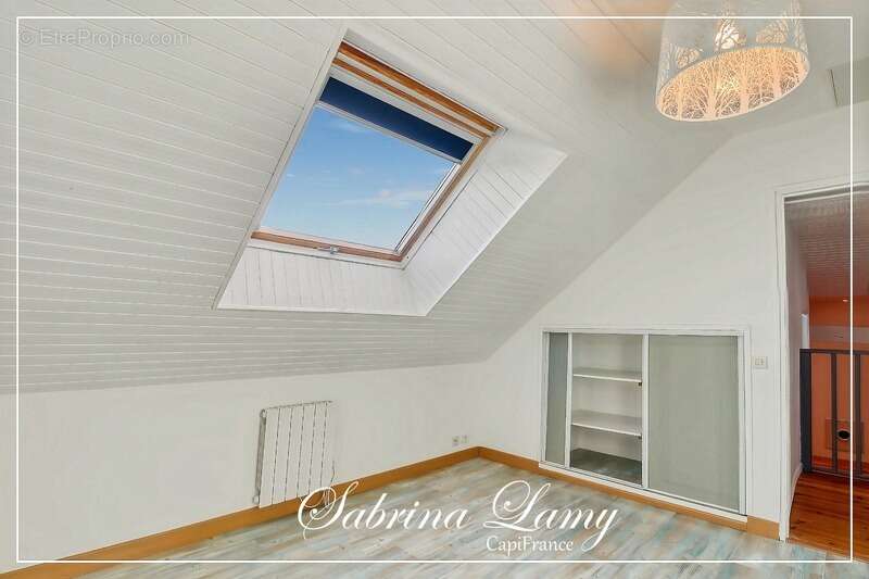 Maison à LE MESNIL-SUR-OGER