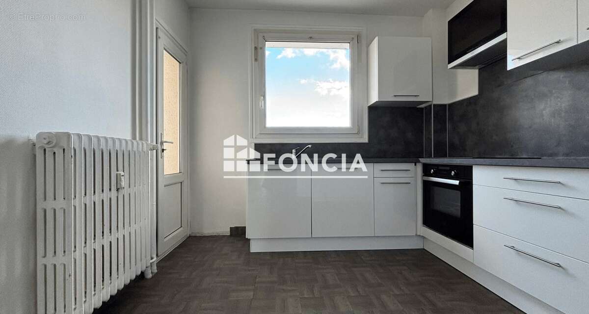 Appartement à SAINT-ETIENNE