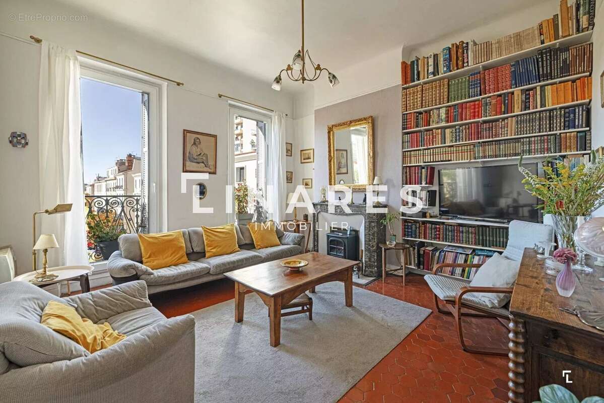 Appartement à MARSEILLE-1E