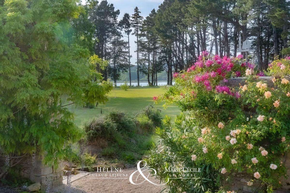 Golfe du morbihan — domaine historique d’exception avec vue et accès direct à l’eau - photo 3