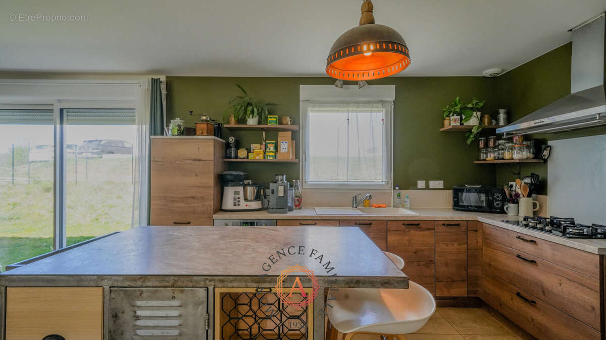 Maison 5 pièces de 112 m2 - photo 3