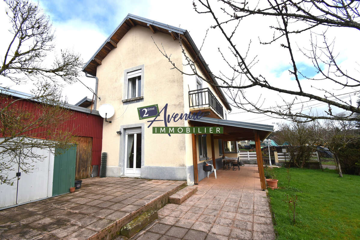 Maison à AILLEVILLERS-ET-LYAUMONT