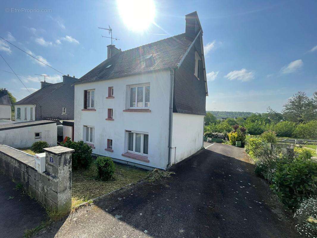 Brasparts - maison t6  de 110 m² - photo 3