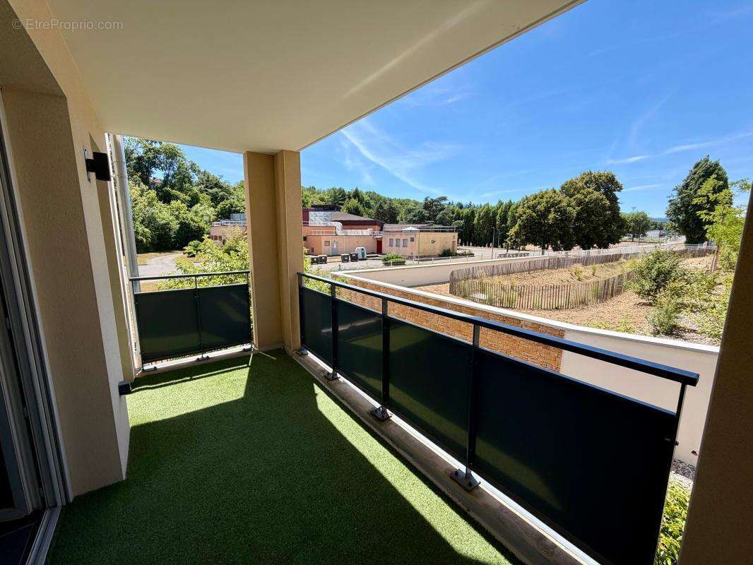 Appartement à L'ARBRESLE