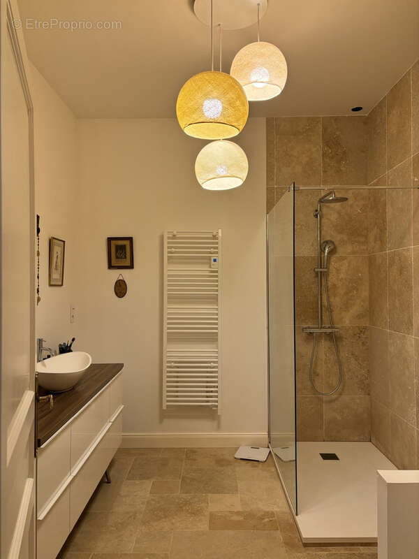 Maison à SAINT-PRYVE-SAINT-MESMIN