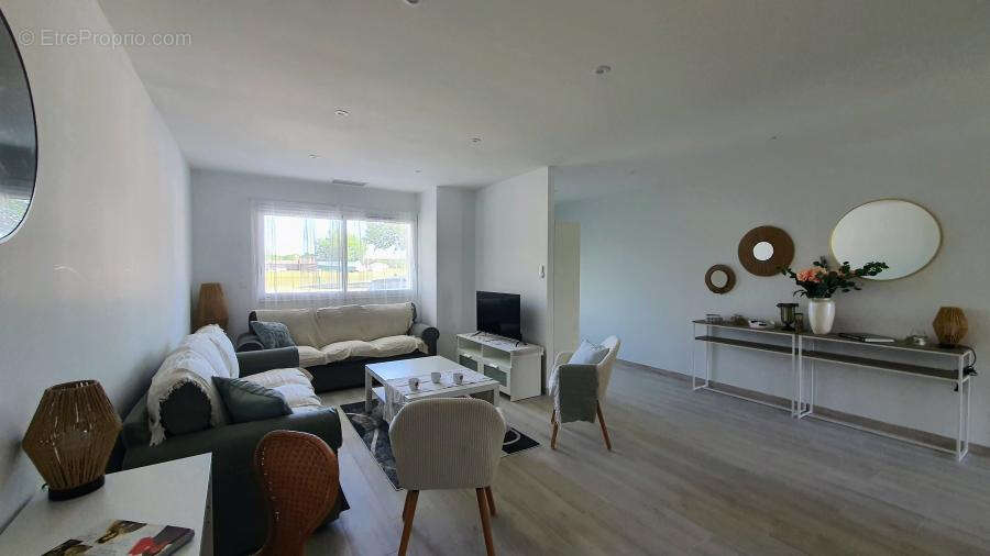 Appartement à LA LANDE-DE-FRONSAC