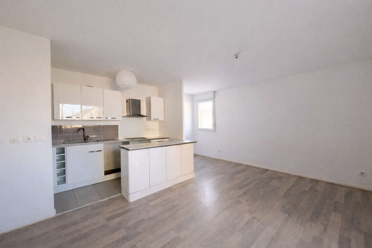 Appartement à LIEUSAINT