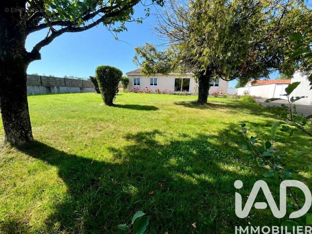 Photo 2 - Maison à LA GENETOUZE