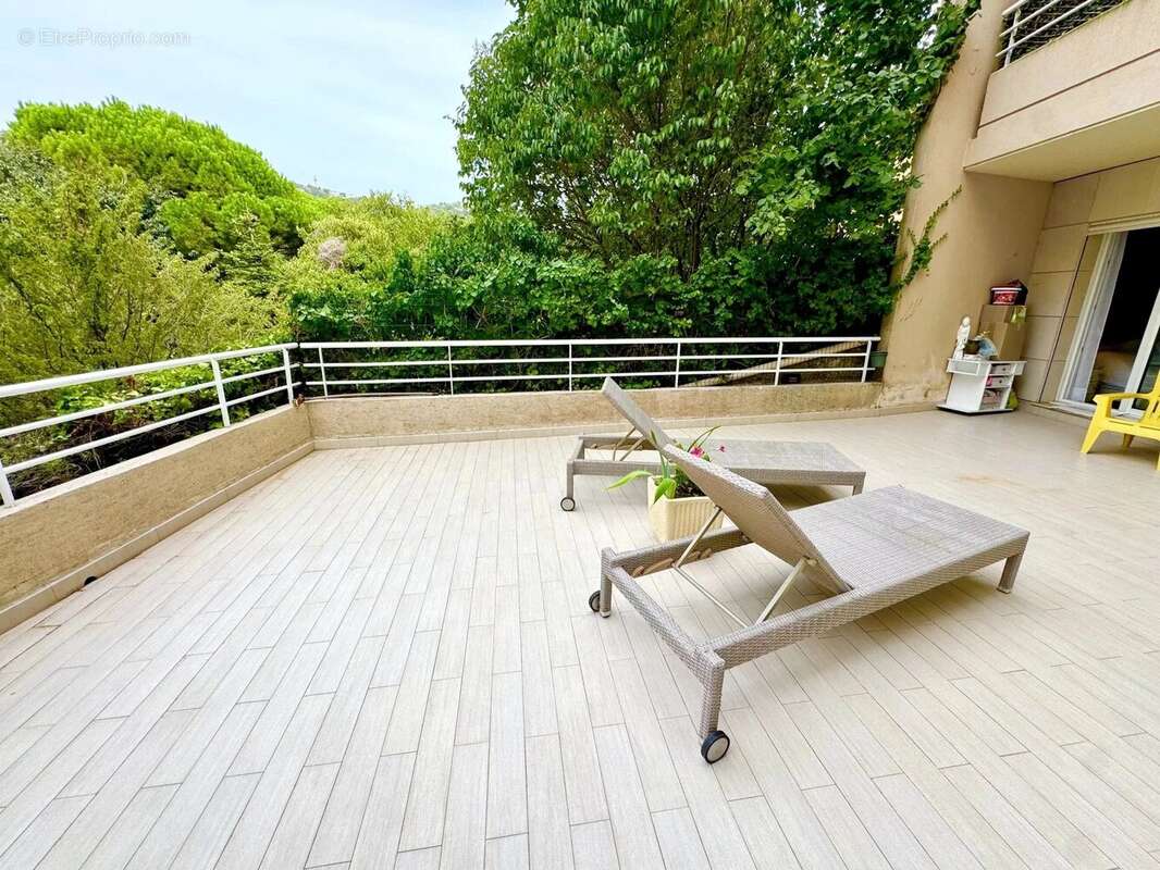 Cannes Montfleury 3 p en rdj cave et parking - photo 11