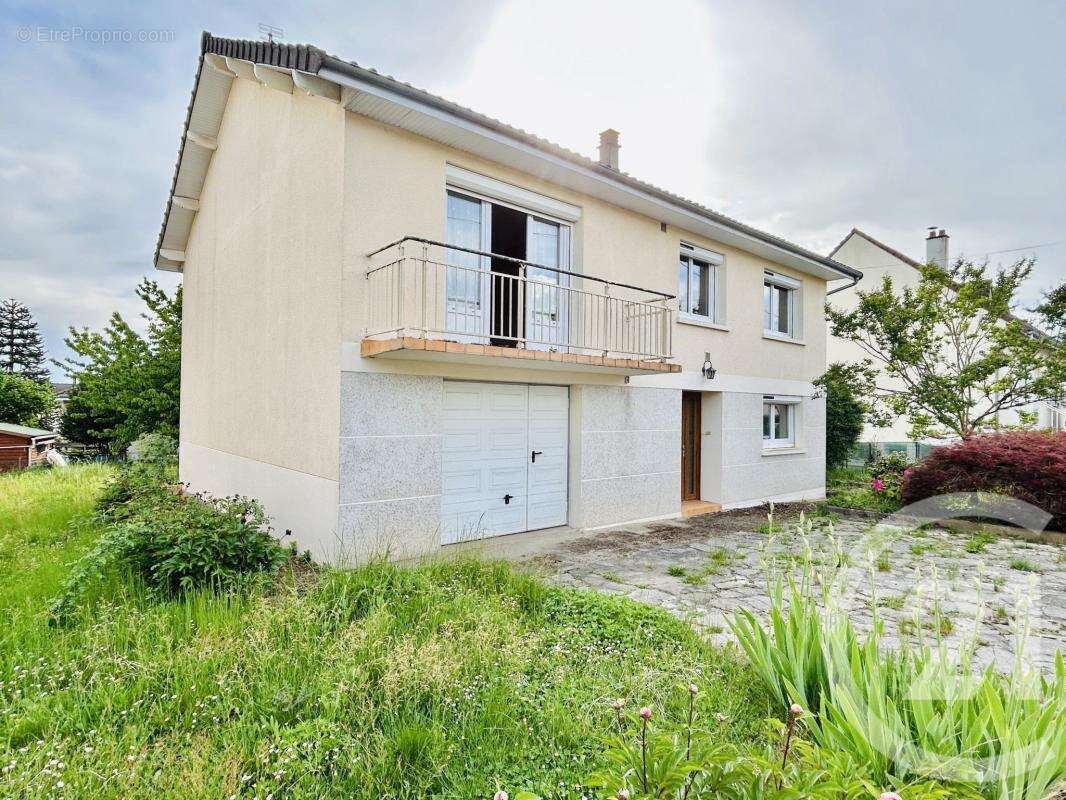 Maison à FEYTIAT