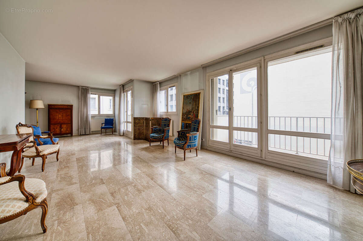 Appartement à LYON-6E