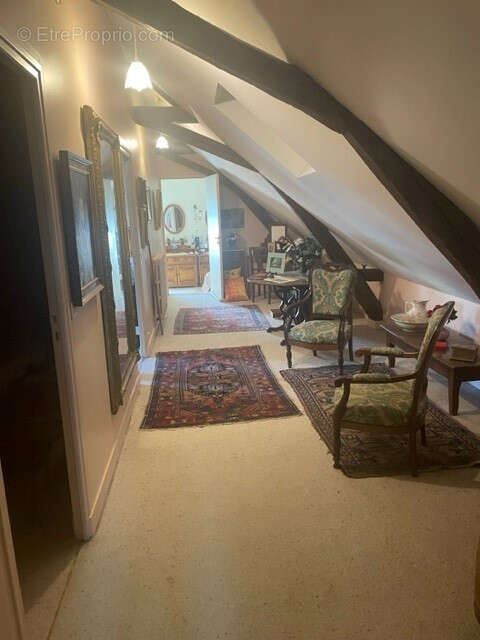 Maison à SAINT-CYR-SUR-LOIRE