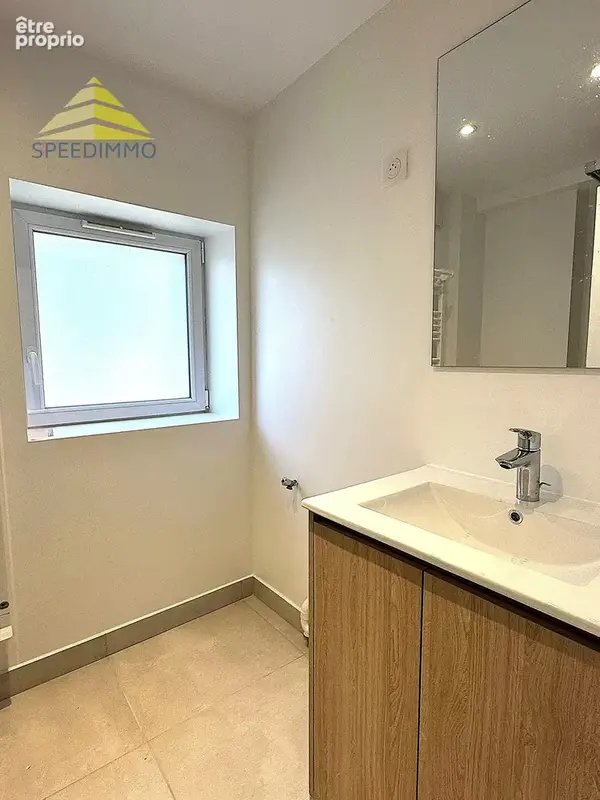Appartement 23 m² à Mandres-Les-Roses  - photo 4