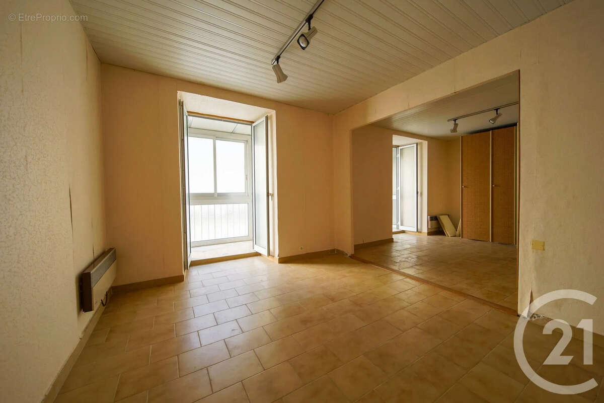 Appartement 185 m² à San-Martino-Di-Lota  - photo 14