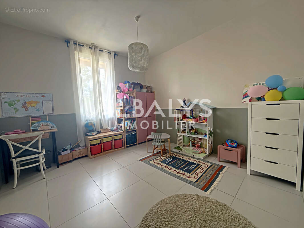 Maison 105 m² à Fronsac  - photo 5