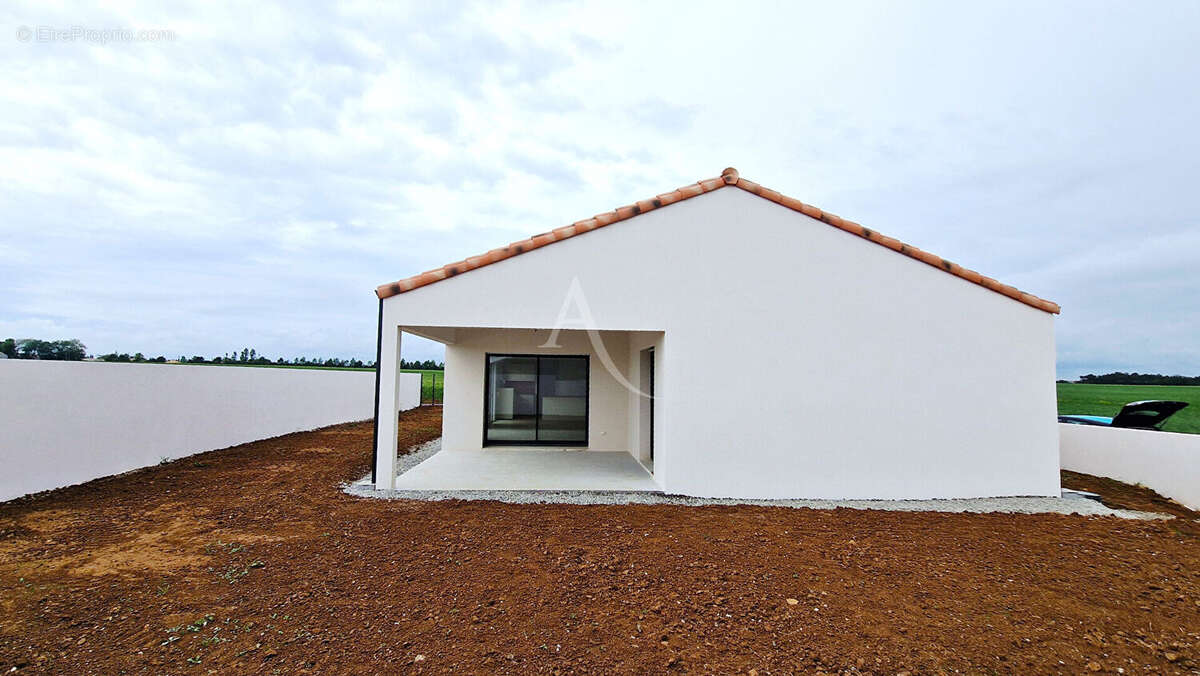 Maison à TALMONT-SAINT-HILAIRE